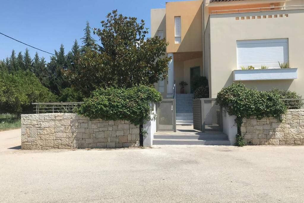 נאפפליו Aretis St Apartment מראה חיצוני תמונה