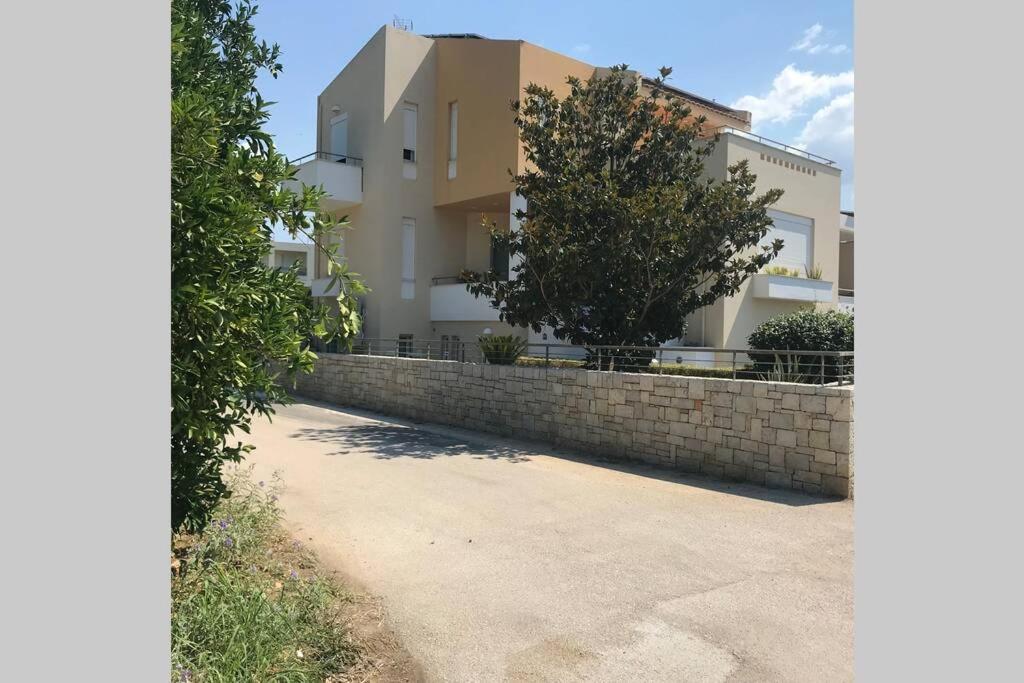 נאפפליו Aretis St Apartment מראה חיצוני תמונה